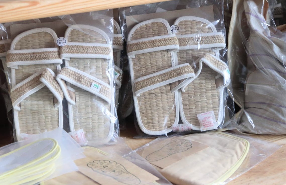 Магазин "Natur Boutique" закрыт из-за попадания российского снаряда 28.02.22 Карта для поддержки 5358 3808 8222 6585: Фото 9